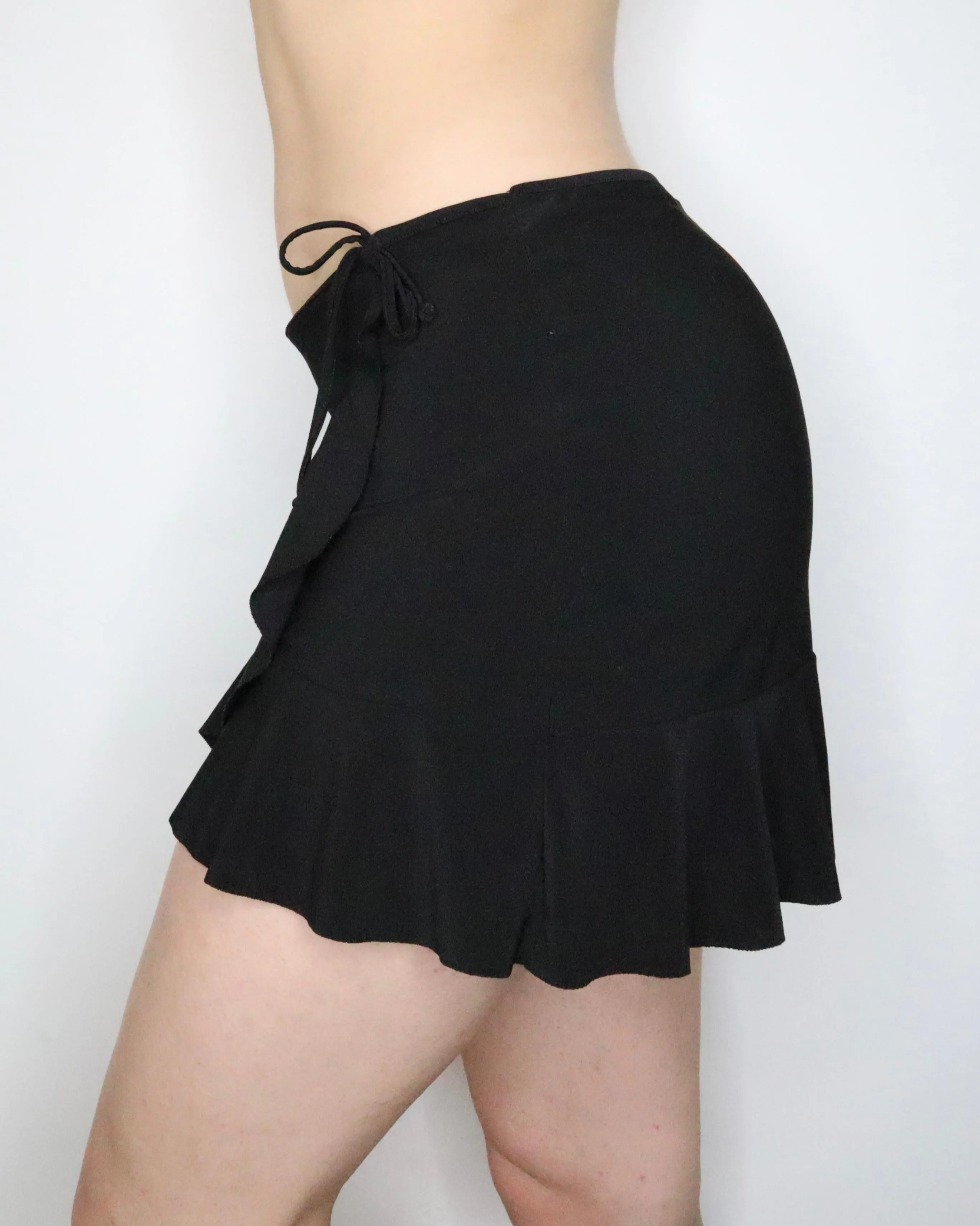 Black Ruffle Mini Skirt (Medium) 
