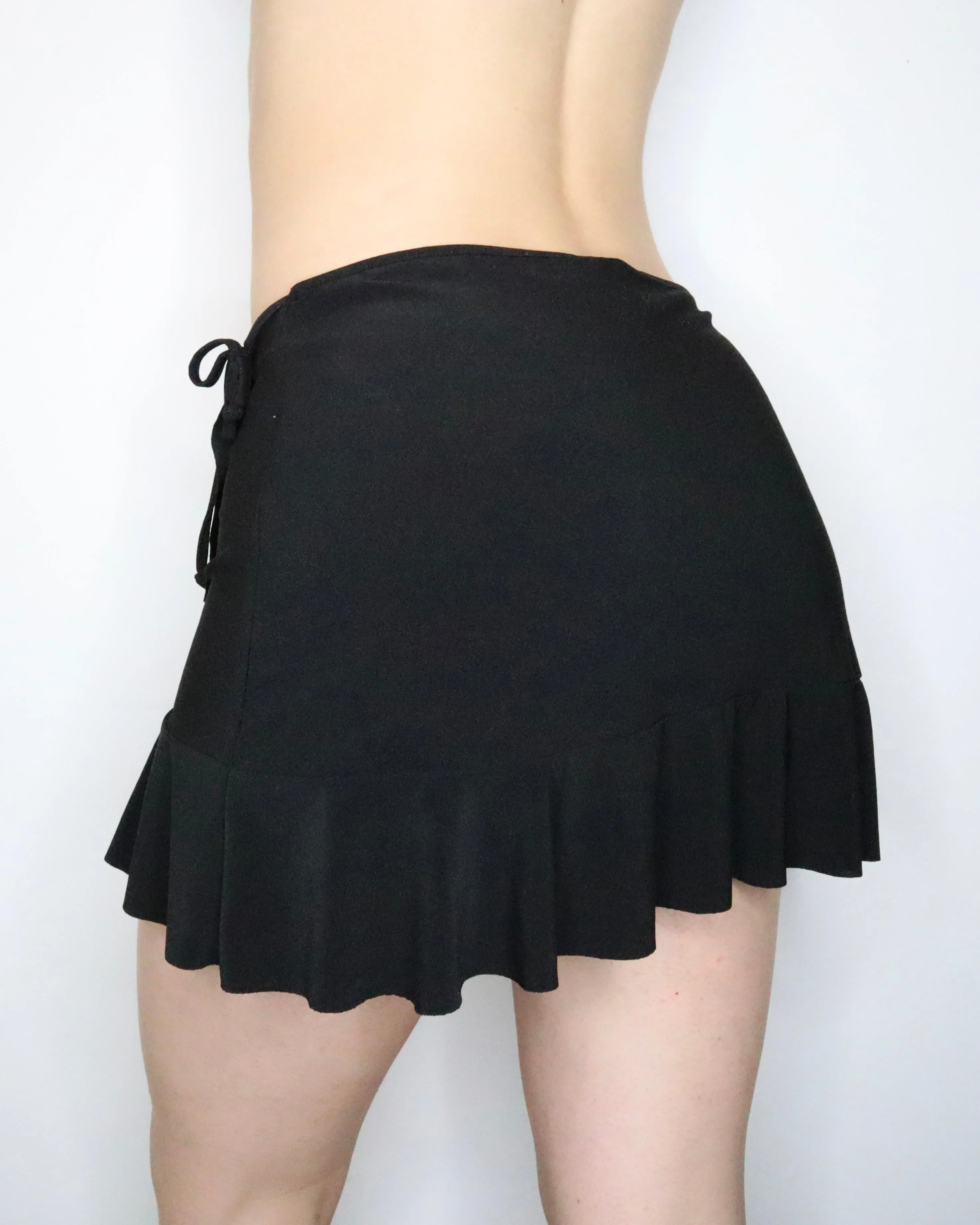 Black Ruffle Mini Skirt (Medium) 
