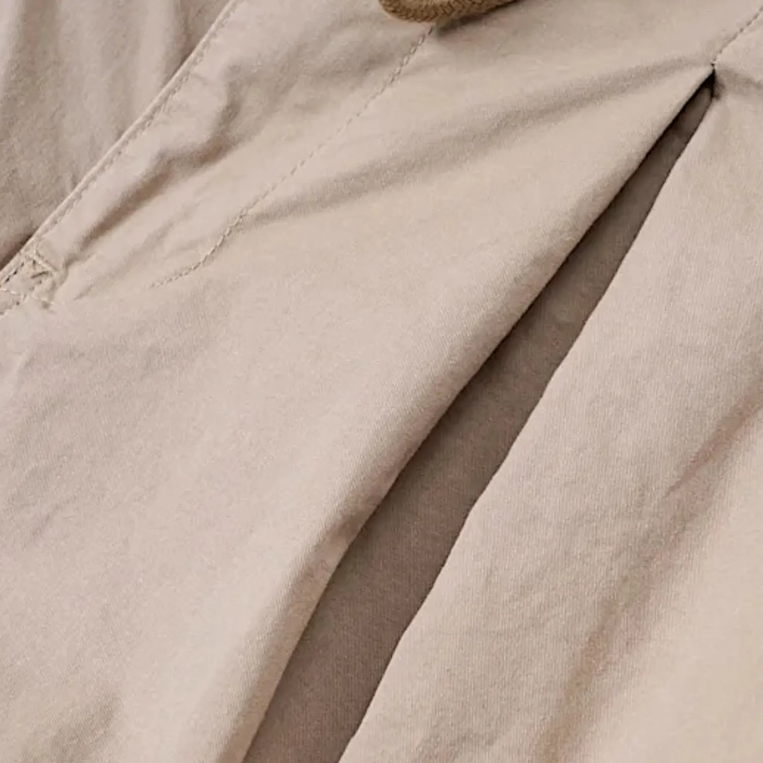 Oversized fit pleated chino short