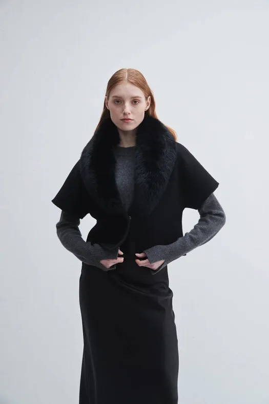 Short-Sleeve Jacket with Fur Collar