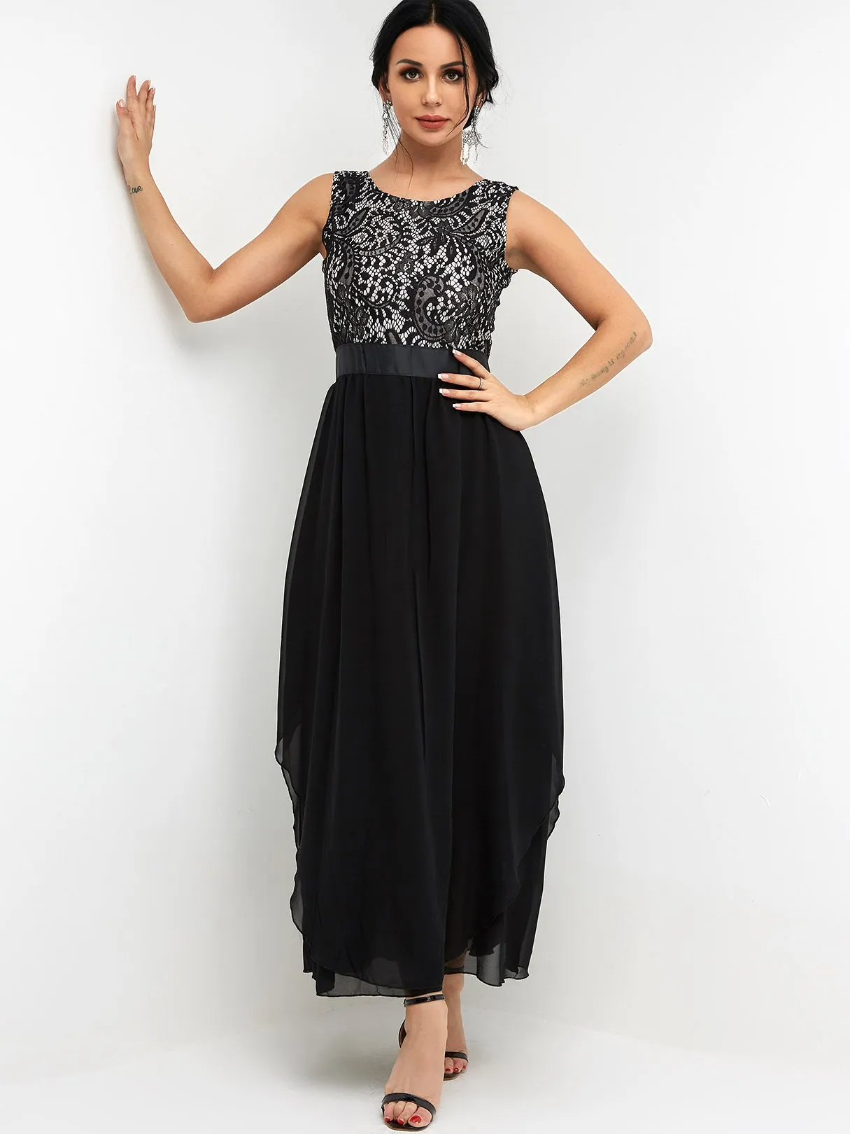 Wholesale Black Round Neck Sleeveless Lace Partially Lined Flounced Hem High-Waisted Maxi Dresses